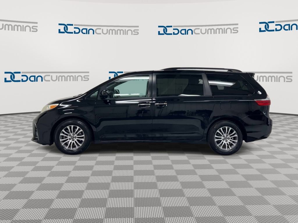 Used 2019 Toyota Sienna XLE image 5