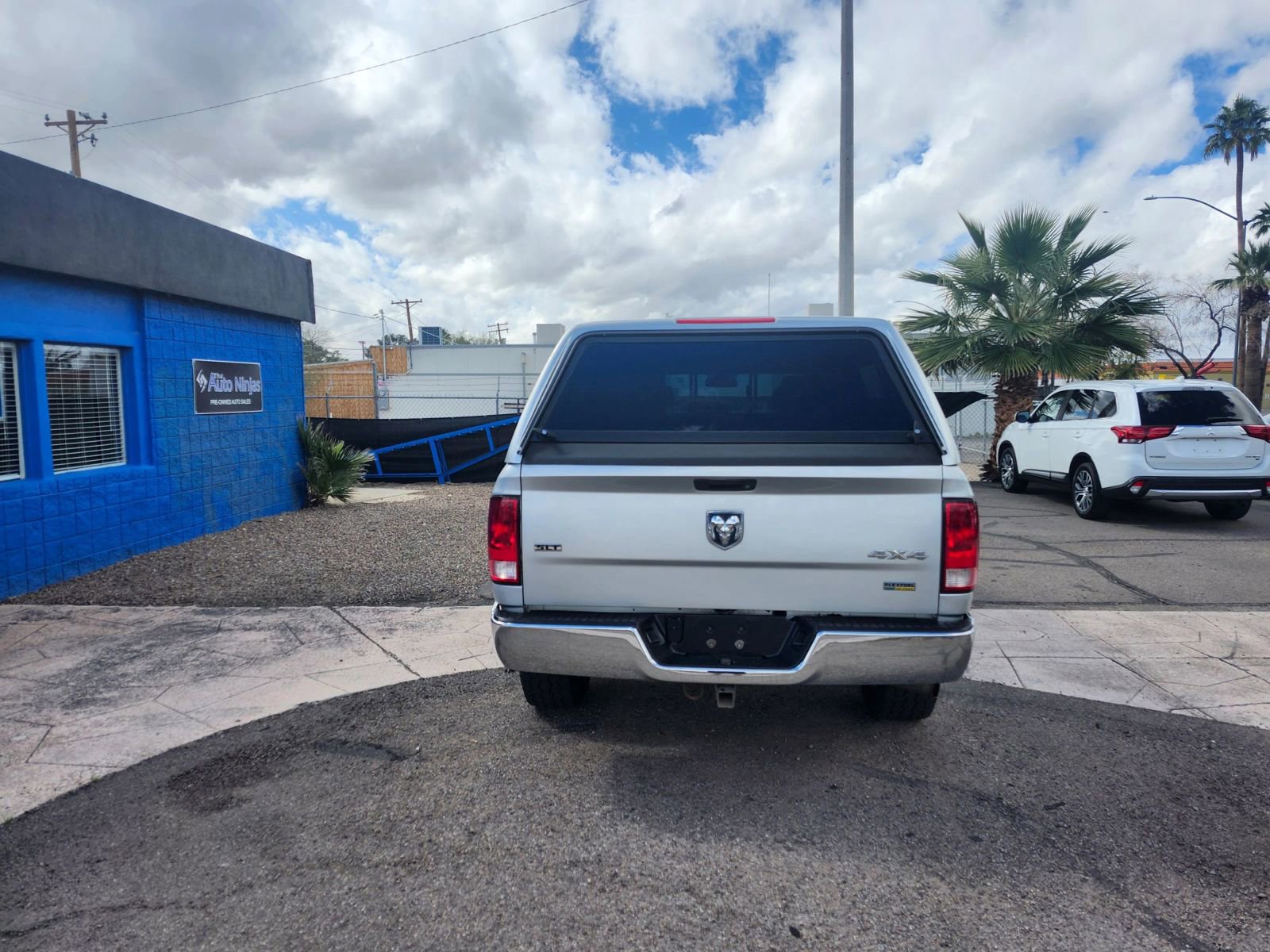 Used 2015 RAM 1500 Classic SLT image 12