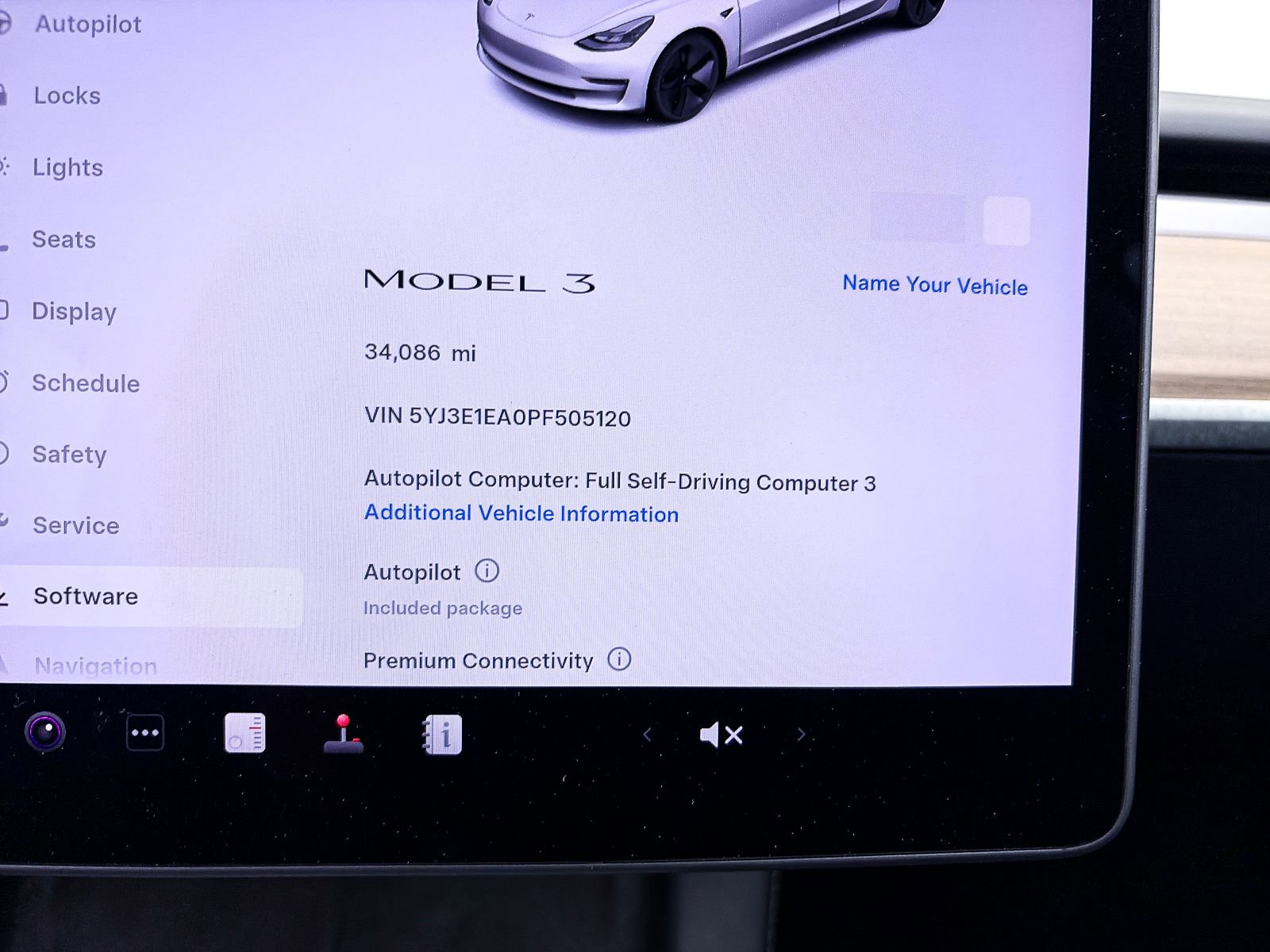 Used 2023 Tesla Model 3 Standard Range image 28