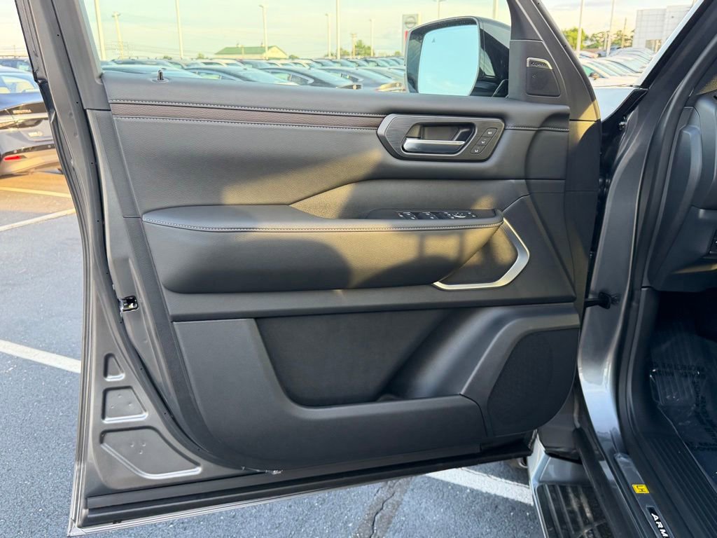 New 2026 Nissan Armada Platinum Reserve AWD/4WD image 11