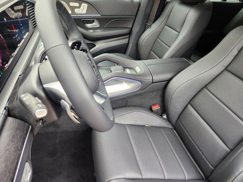 New 2025 Mercedes-Benz GLS 450 4MATIC image 9