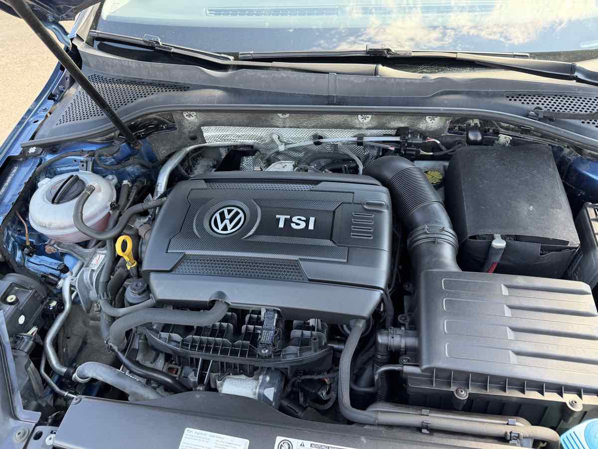 Used 2015 Volkswagen Golf SEL image 23