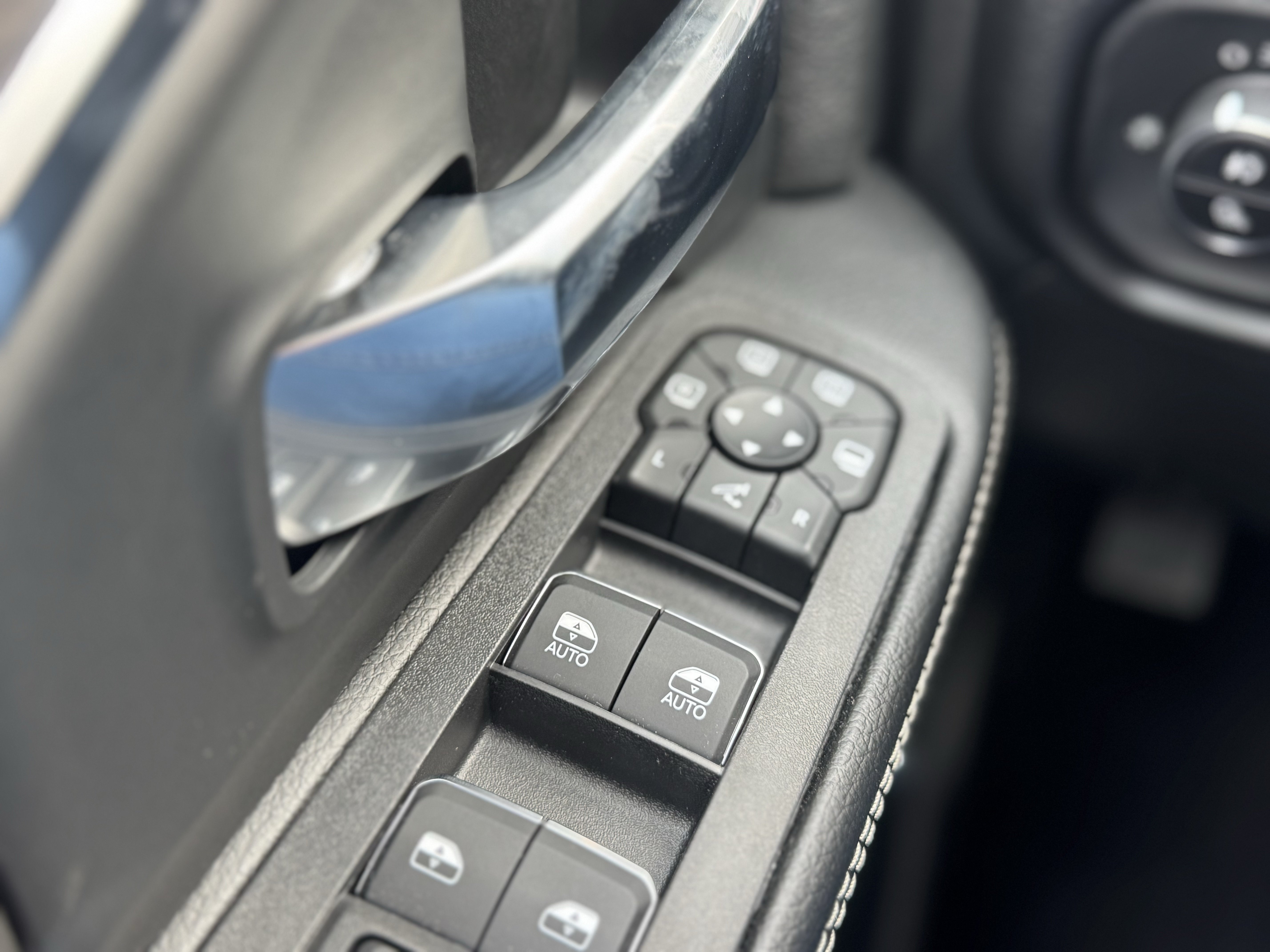 New 2026 RAM 2500 Laramie AWD/4WD image 29