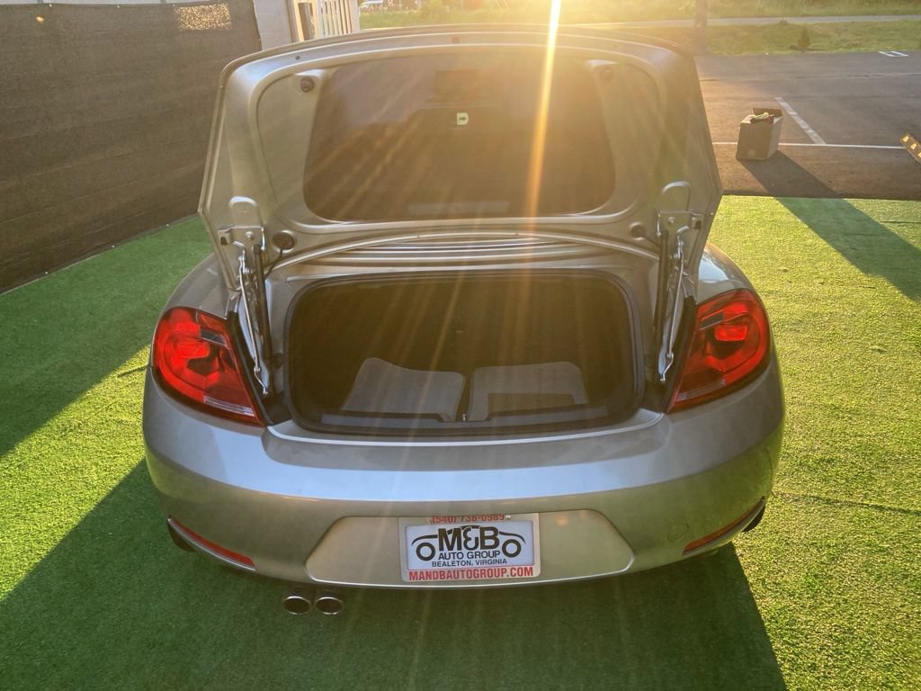 Used 2013 Volkswagen Beetle 2.5 FWD image 19