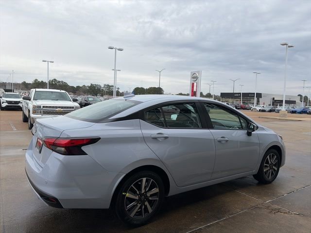 New 2025 Nissan Versa SV w/ Trunk Package FWD image 4