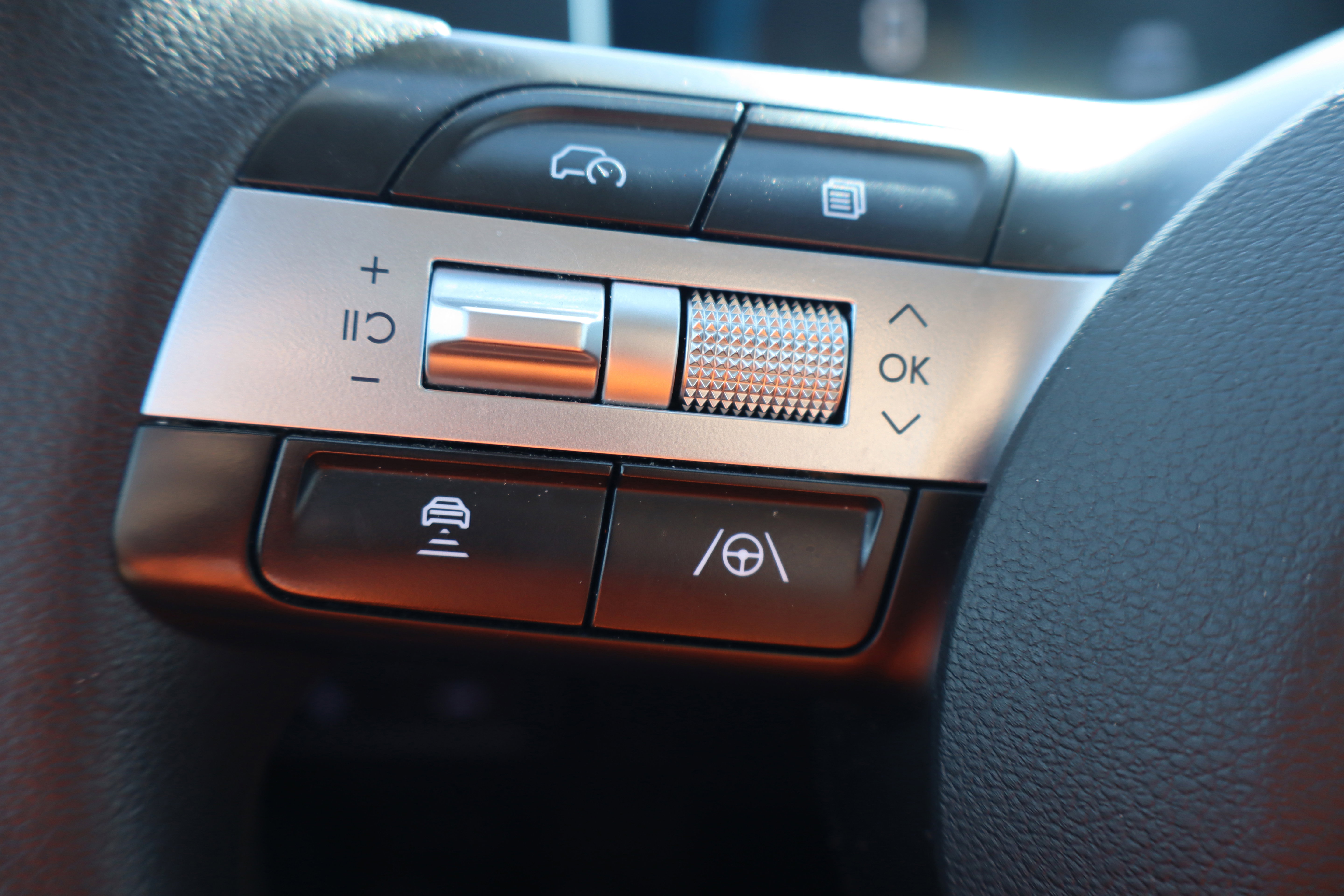 Used 2025 Hyundai Sonata SEL FWD image 15