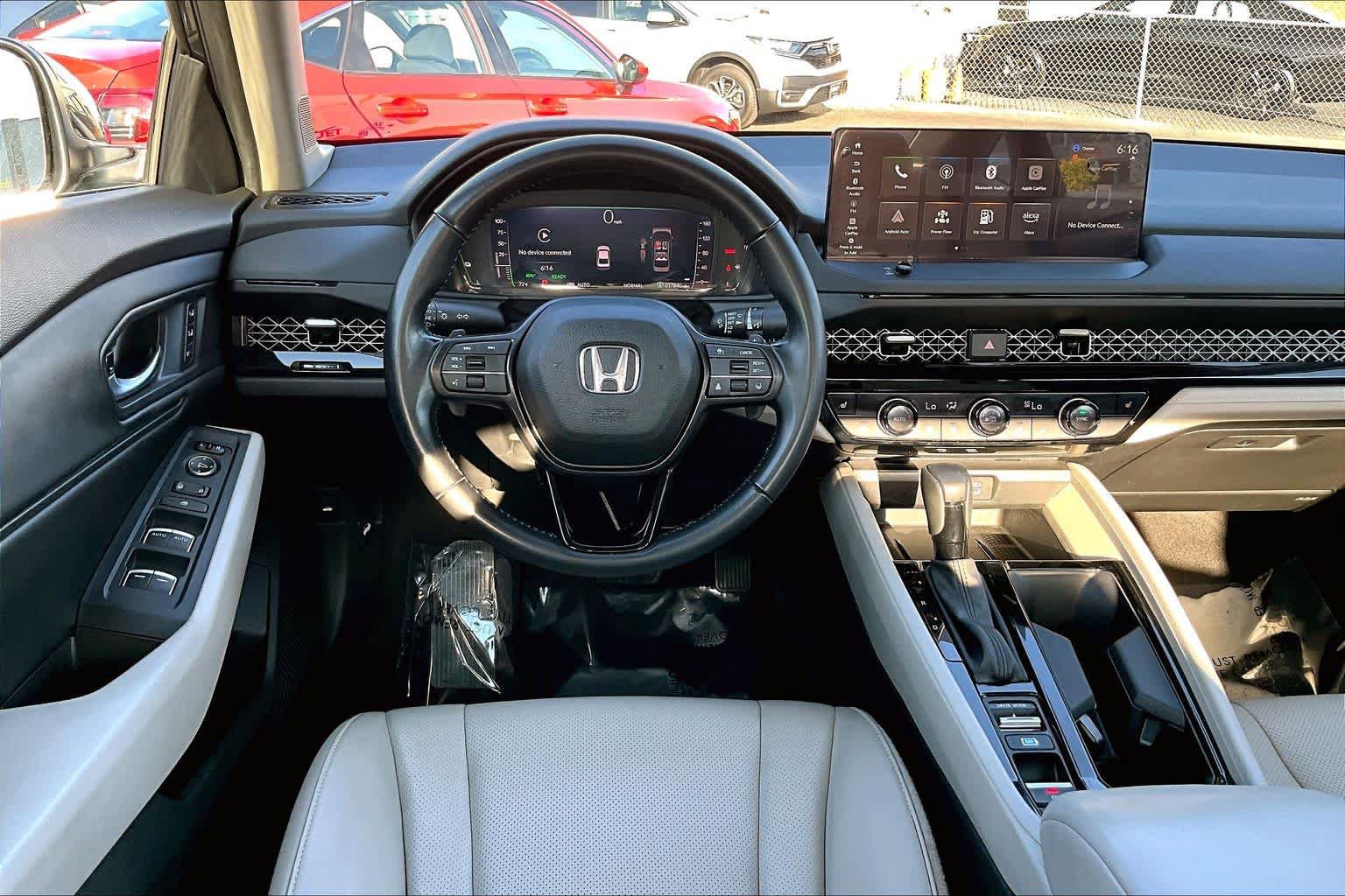 Used 2025 Honda Accord EX-L image 6