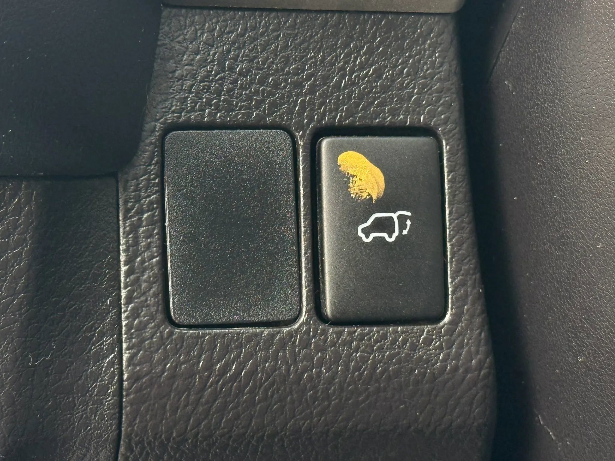 Used 2016 Toyota RAV4 XLE FWD image 25