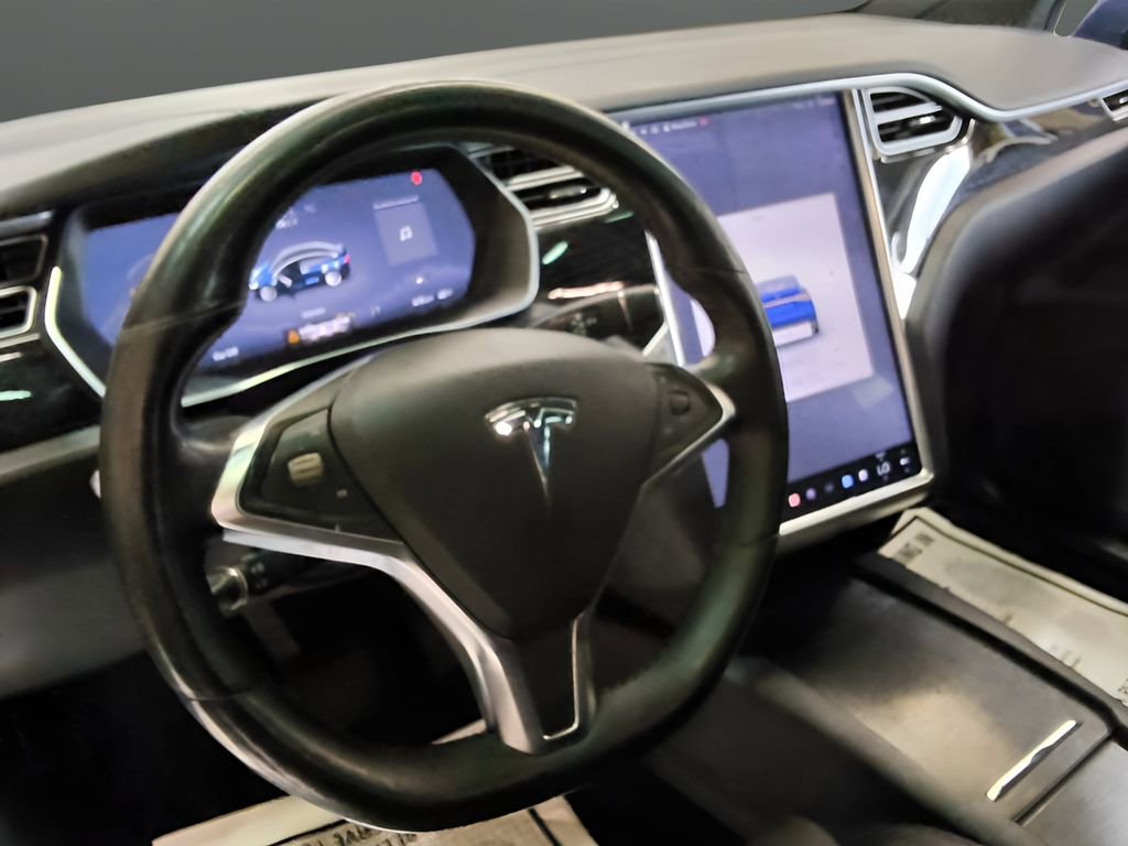 Used 2016 Tesla Model X 75D image 16