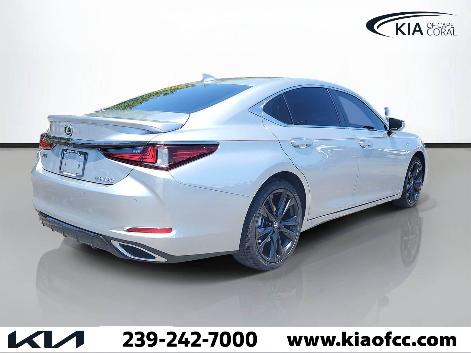 Used 2023 Lexus ES 350 F Sport w/ Accessory Package (Z2) FWD image 4
