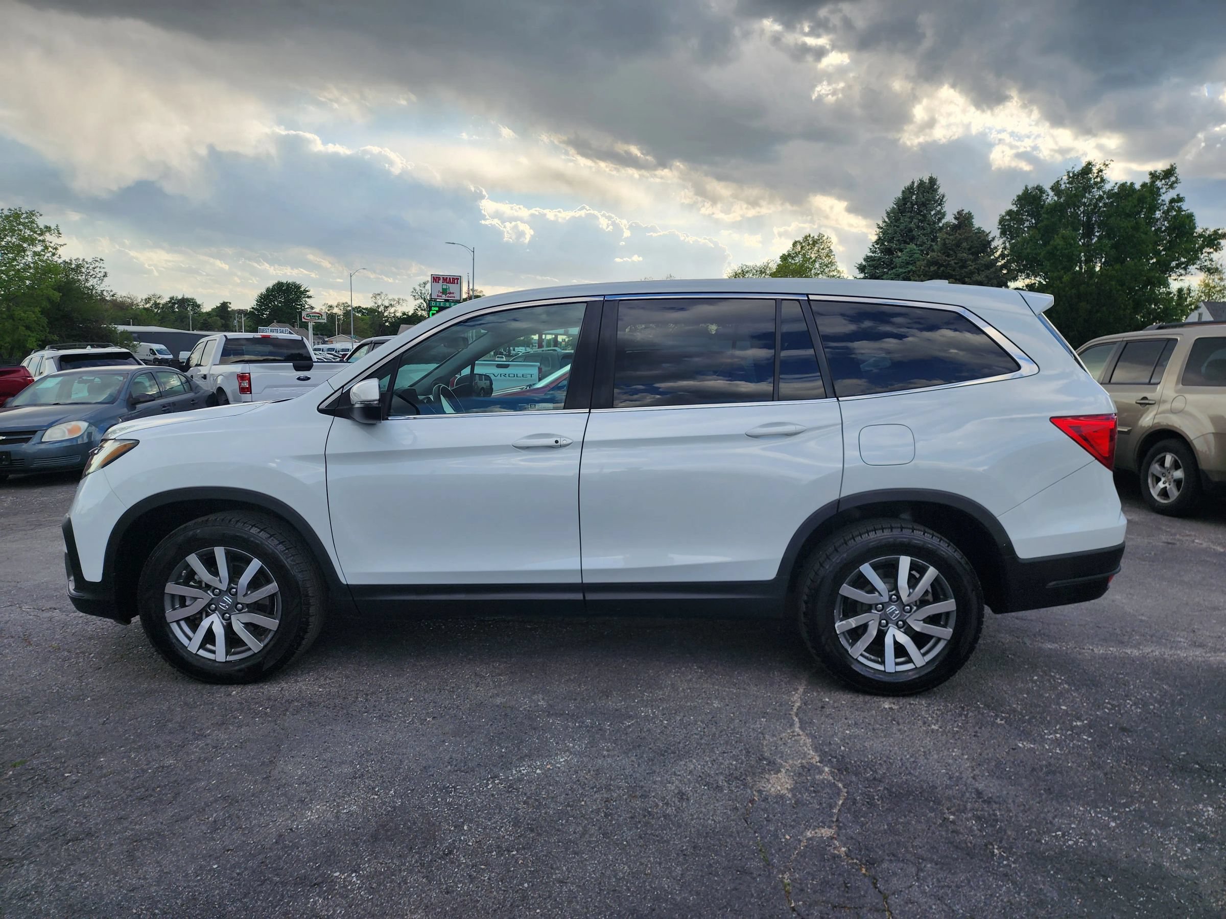 Used 2020 Honda Pilot EX image 4