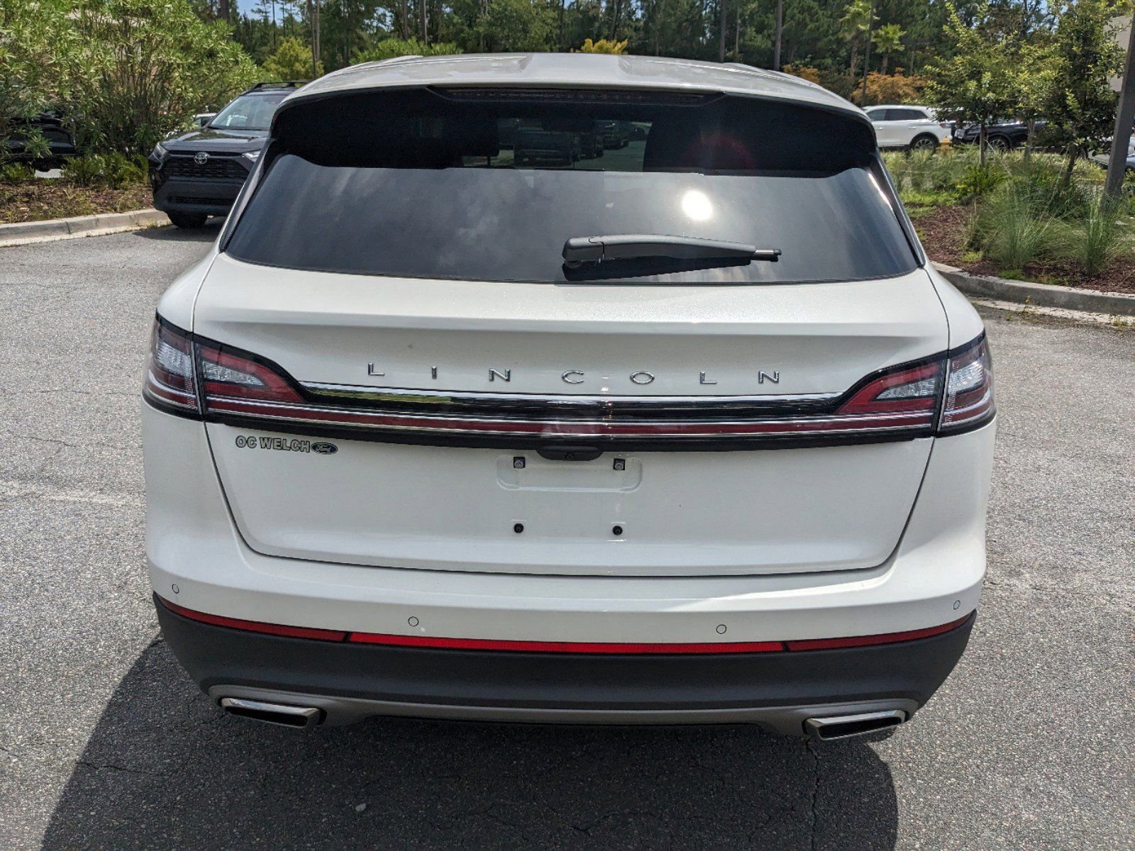 Certified 2023 Lincoln Nautilus Reserve w/ Equipment Group 202A image 6