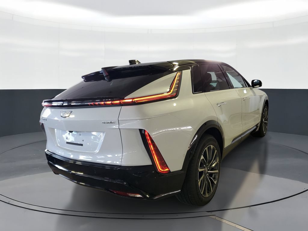 New 2026 Cadillac Lyriq Sport RWD image 3