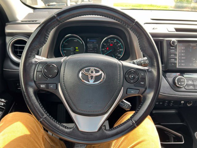 Used 2016 Toyota RAV4 Limited AWD/4WD image 17