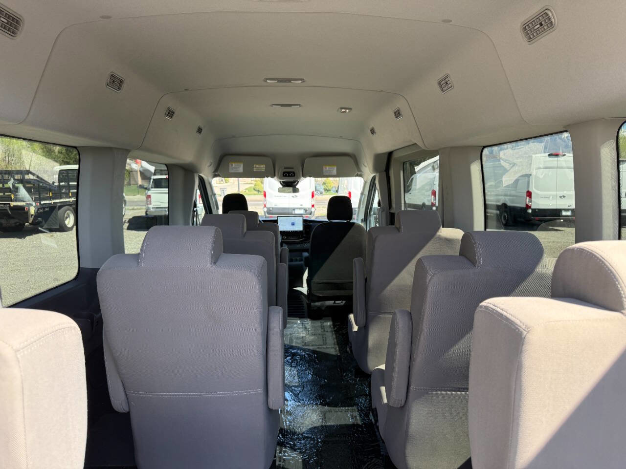 Used 2023 Ford Transit 350 XLT RWD image 27