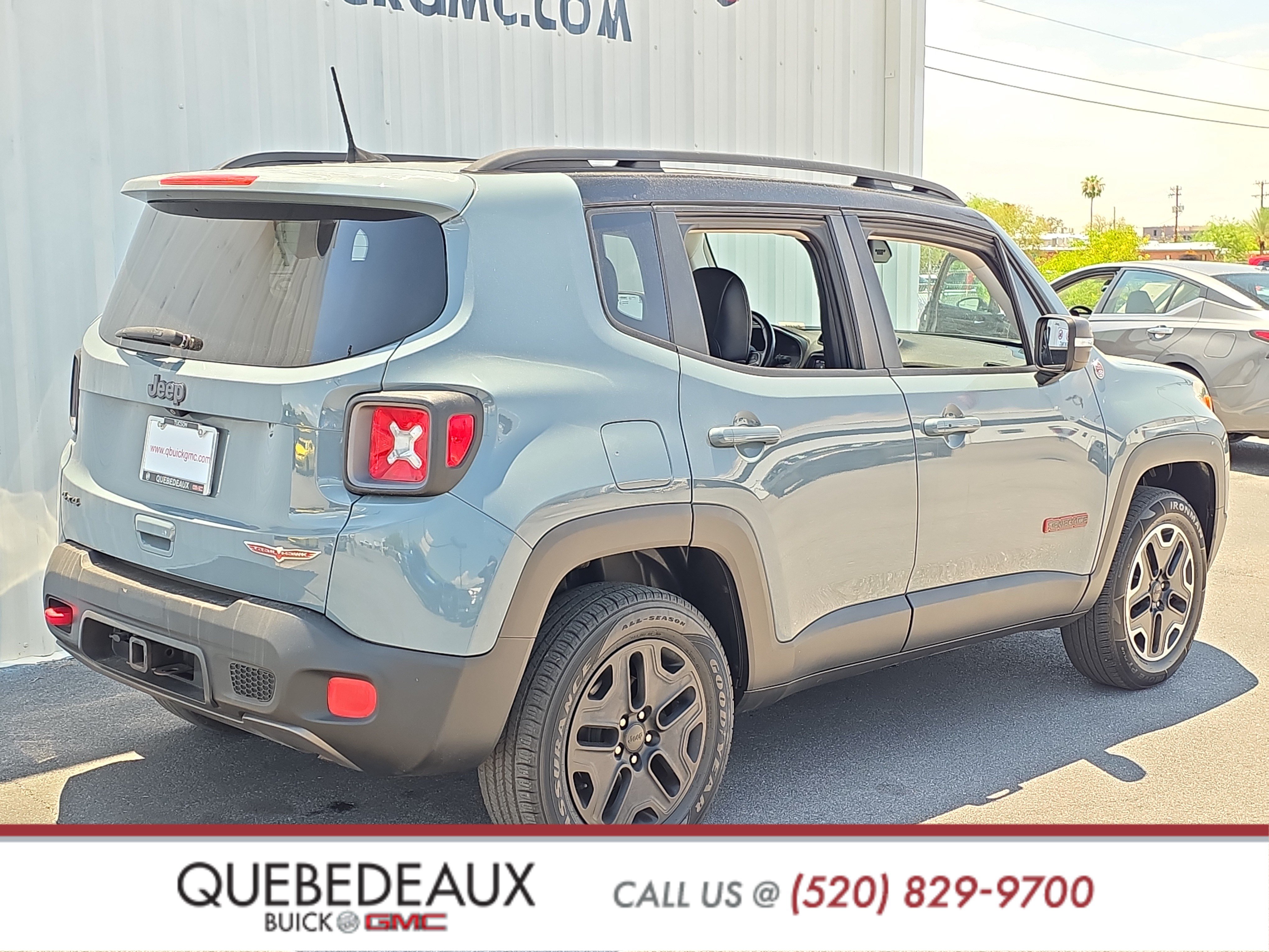 Used 2018 Jeep Renegade Trailhawk AWD/4WD image 7