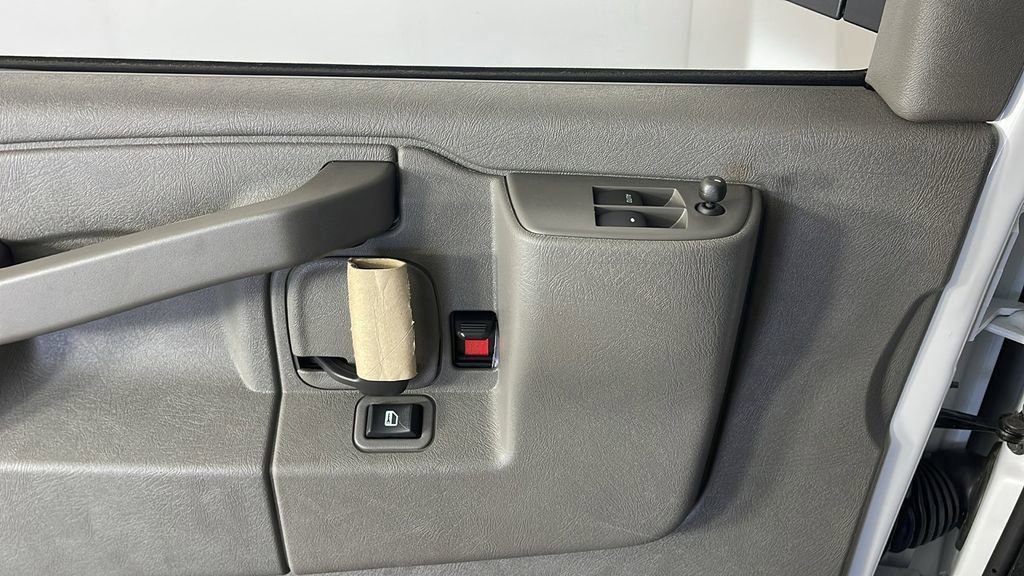 New 2025 Chevrolet Express 2500 Extended w/ Communications Package image 29