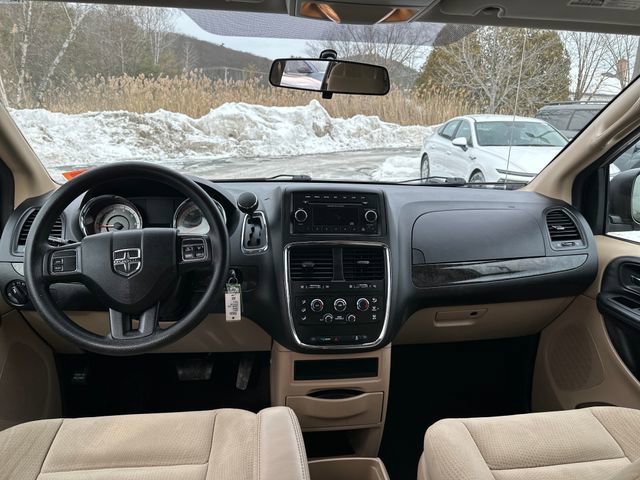 Used 2015 Dodge Grand Caravan SE w/ Quick Order Package 29E SE image 12