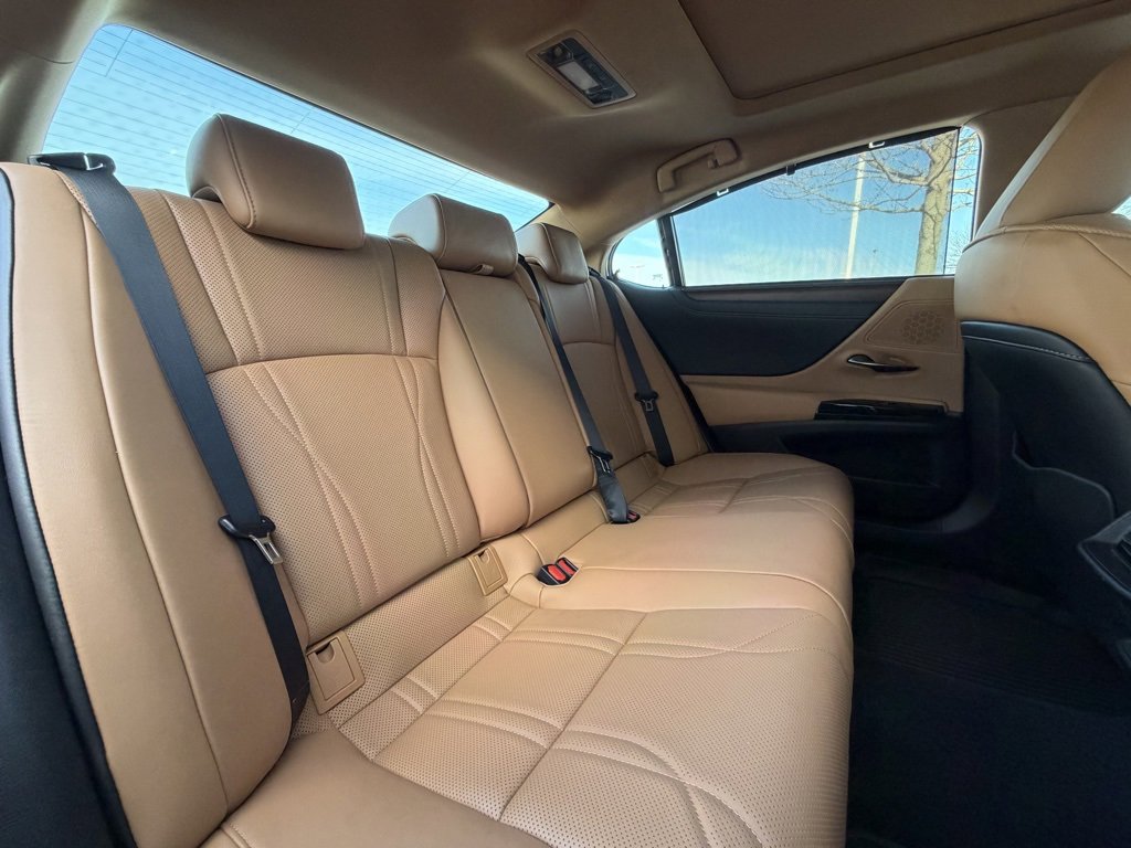 Used 2023 Lexus ES 350 Ultra Luxury image 42