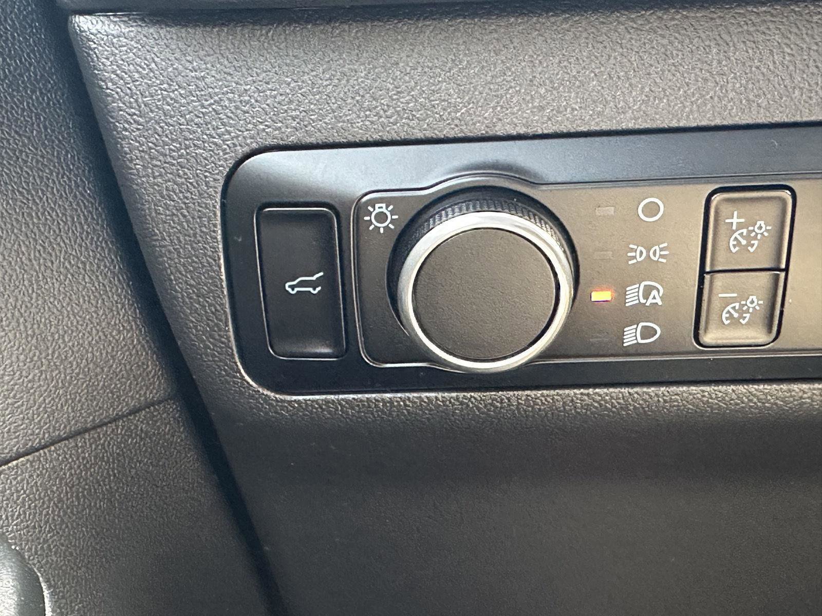 Used 2024 Ford Escape ST-Line AWD/4WD image 12