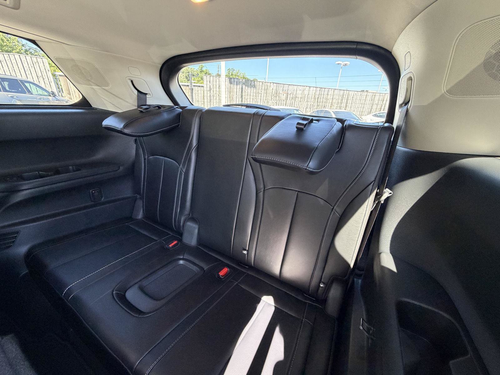 Used 2023 INFINITI QX60 Luxe w/ Cargo Package AWD/4WD image 11