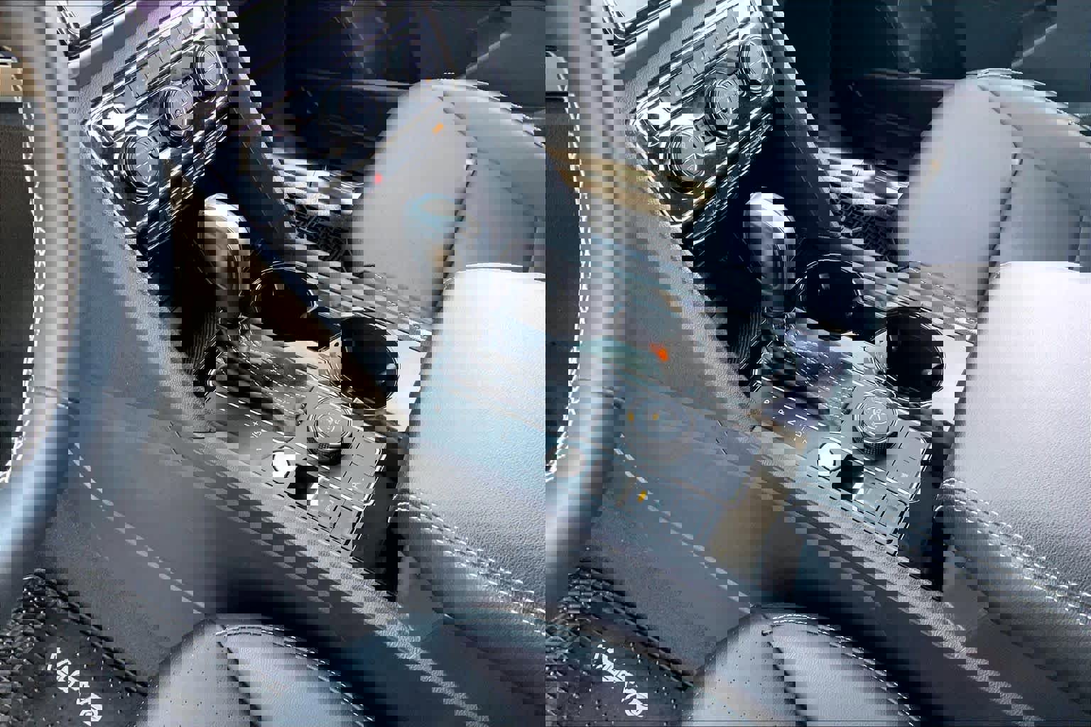 Used 2022 Volkswagen Atlas SE image 16