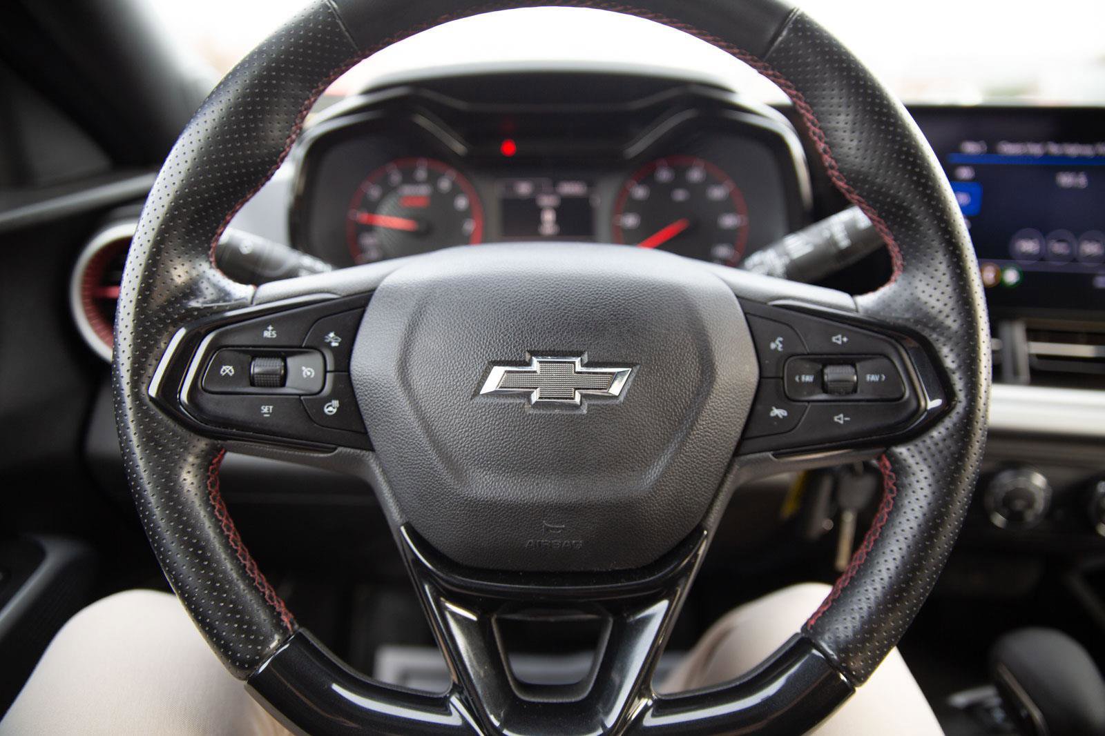 Certified 2024 Chevrolet Trax RS w/ Driver Confidence Package image 12