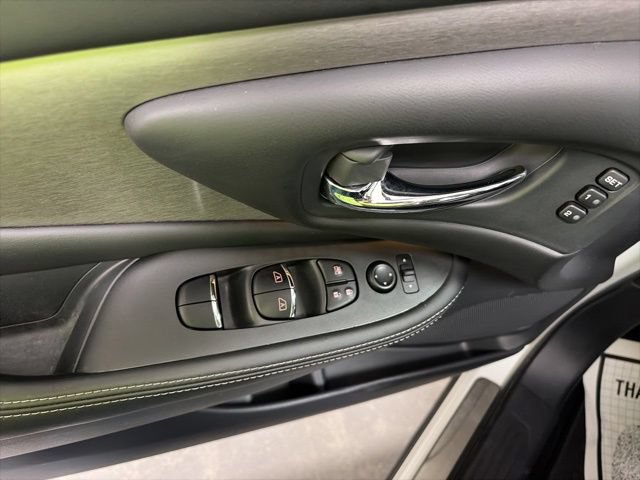Used 2022 Nissan Murano SL w/ SL Moonroof Package FWD image 17