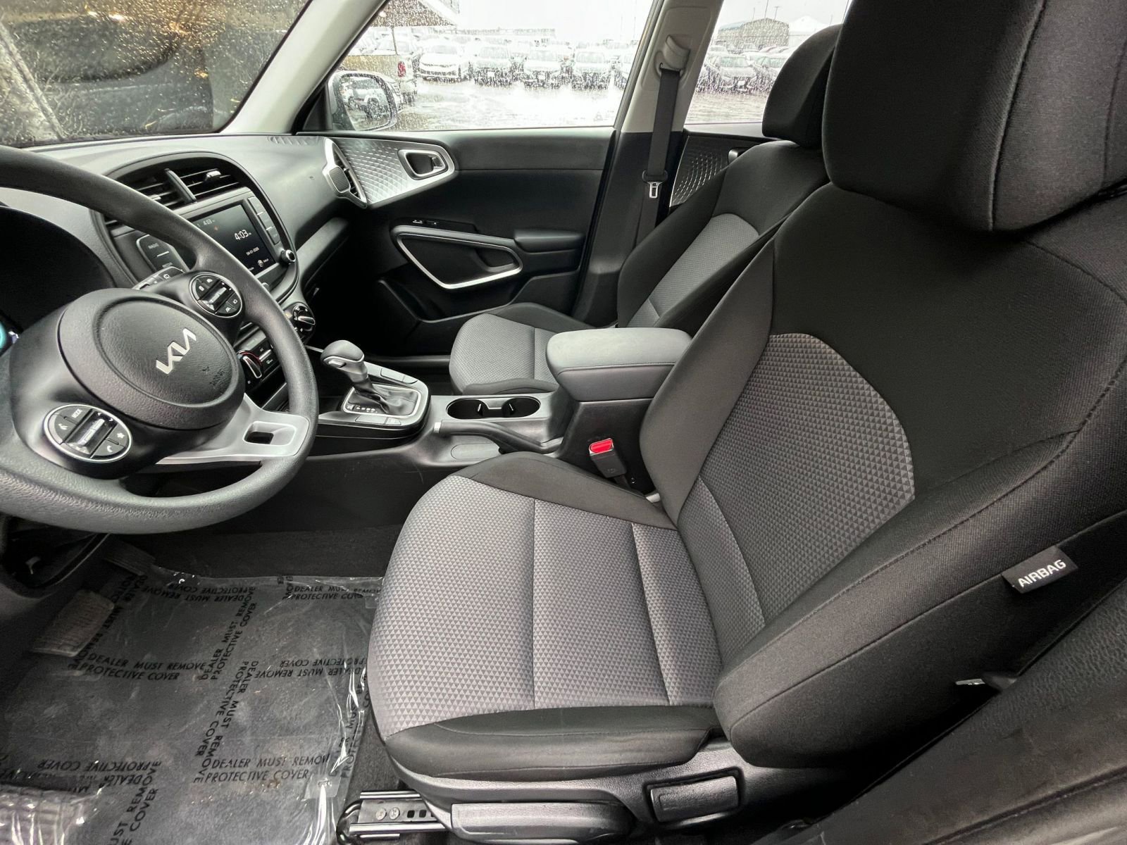 Used 2025 Kia Soul LX w/ LX Technology Package image 27