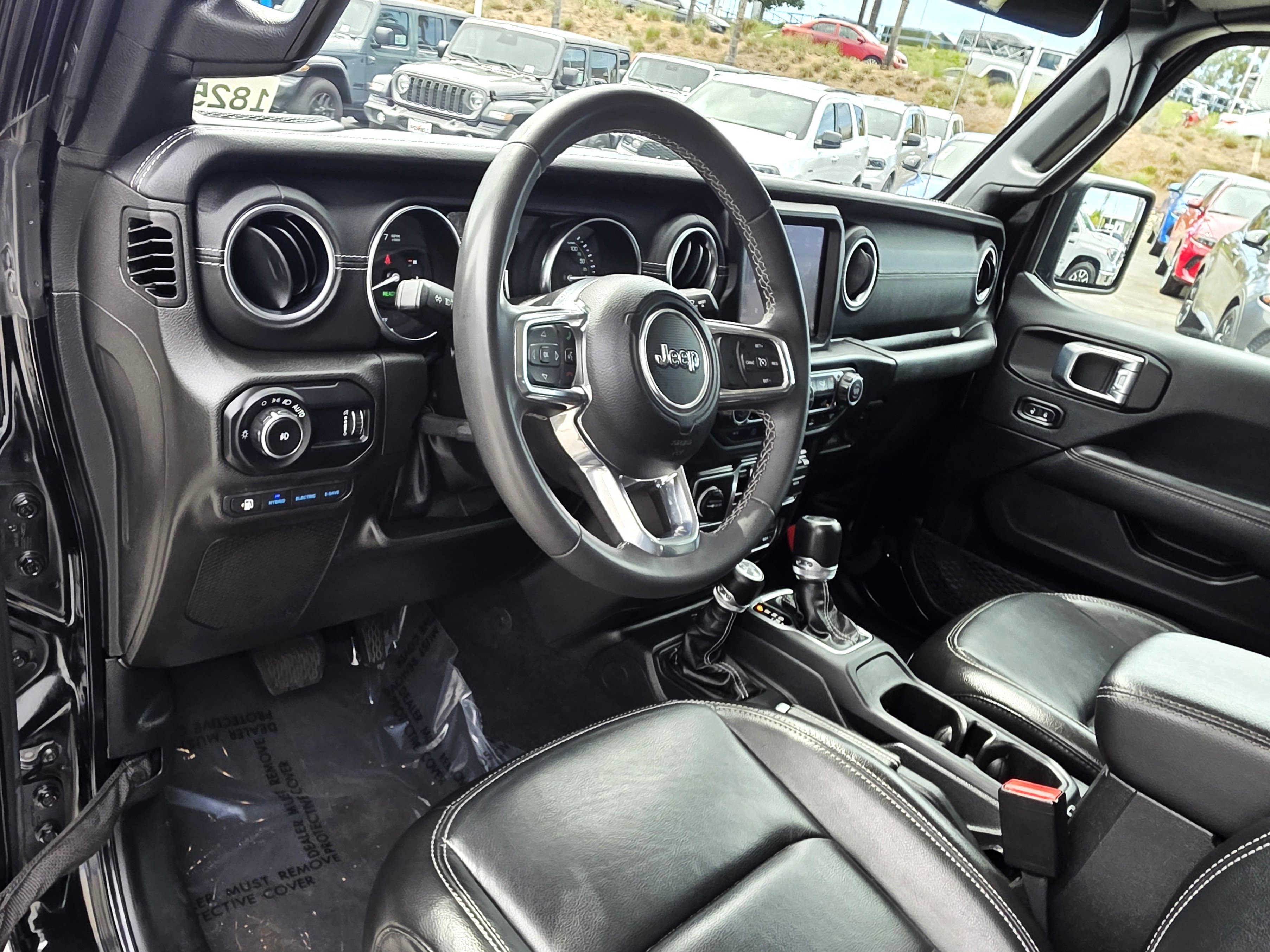 Certified 2023 Jeep Wrangler Sahara image 10