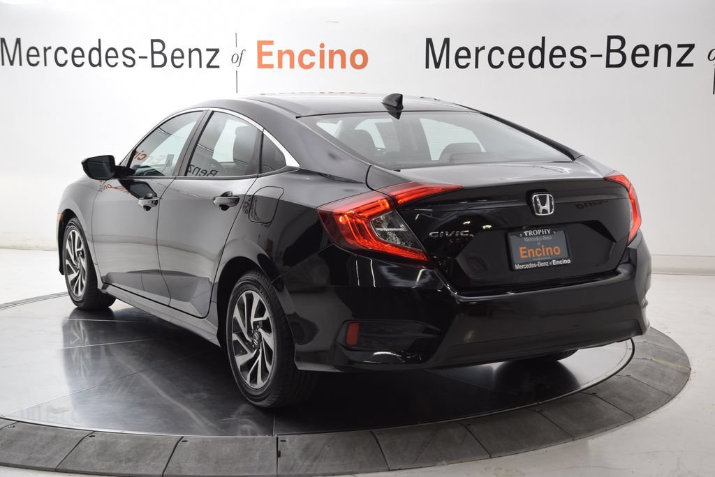 Used 2018 Honda Civic EX image 4