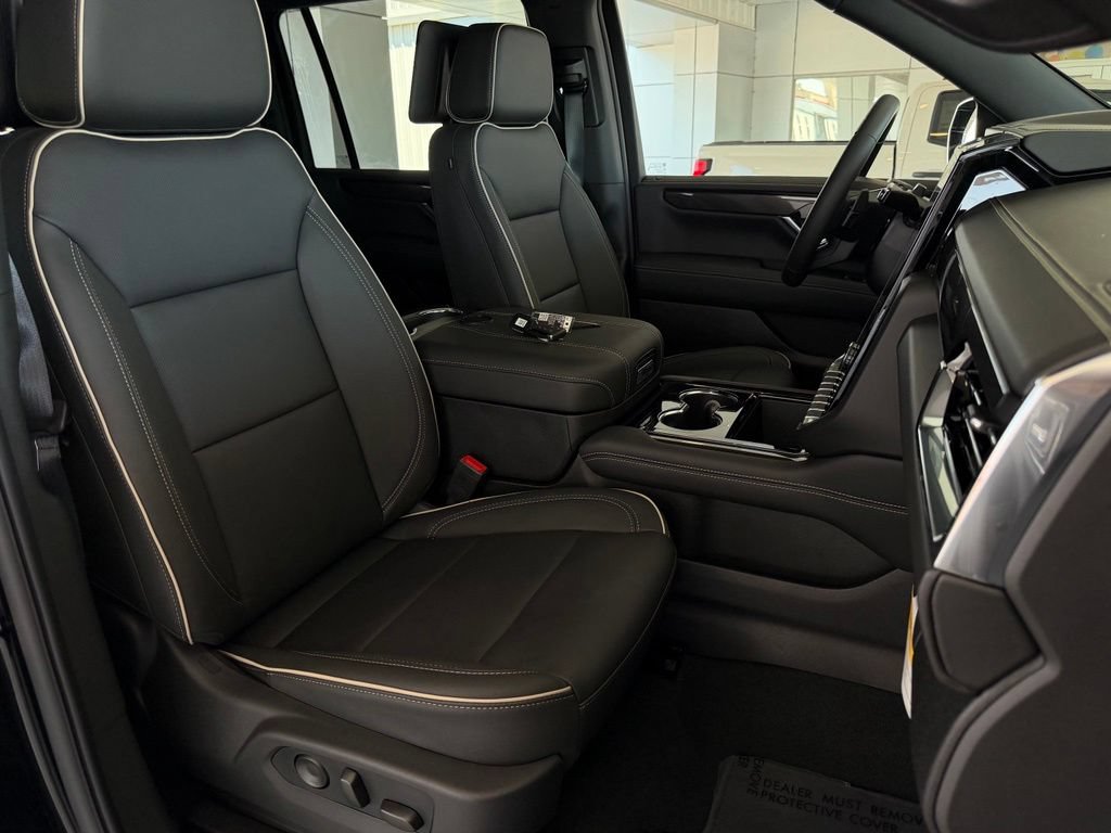 New 2026 GMC Yukon XL Elevation w/ Elevation Premium Package RWD image 17