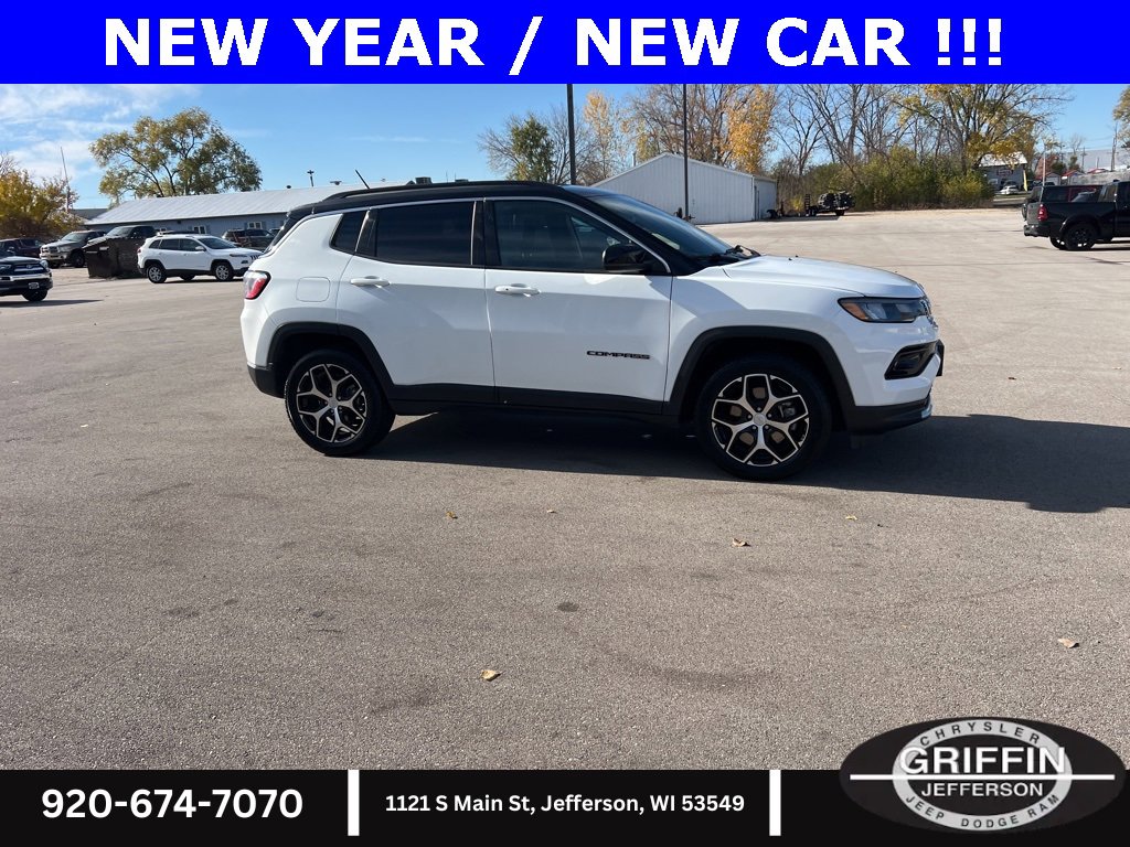 Used 2024 Jeep Compass Limited image 8