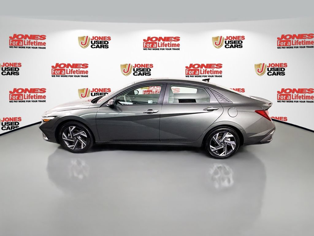 Certified 2025 Hyundai Elantra Sport FWD image 14