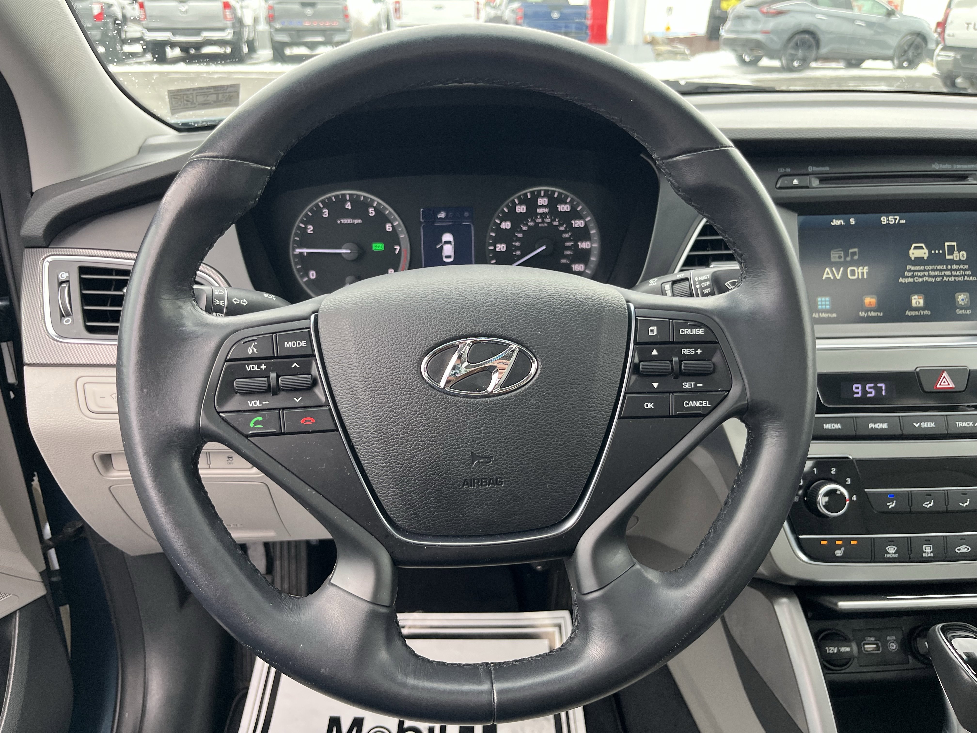 Used 2017 Hyundai Sonata Sport w/ Value Edition Package 02 image 19