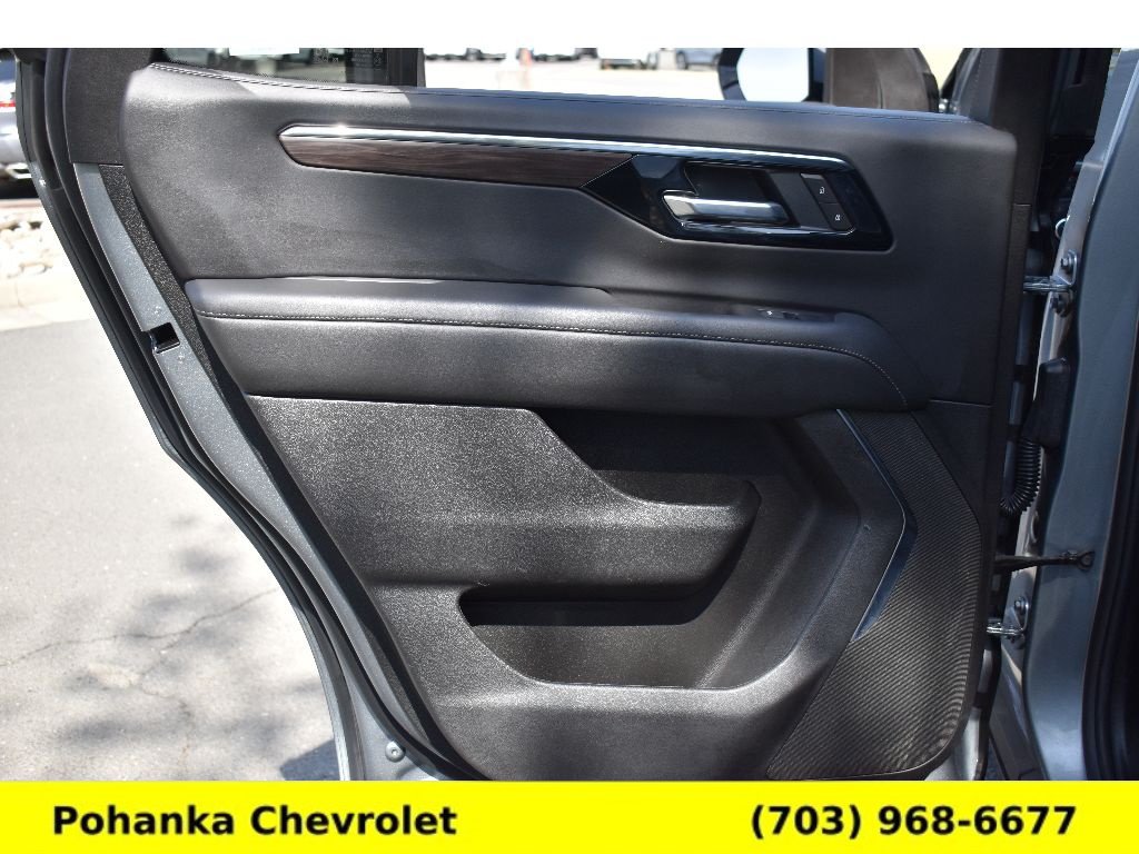 Used 2025 Chevrolet Tahoe Z71 AWD/4WD image 24