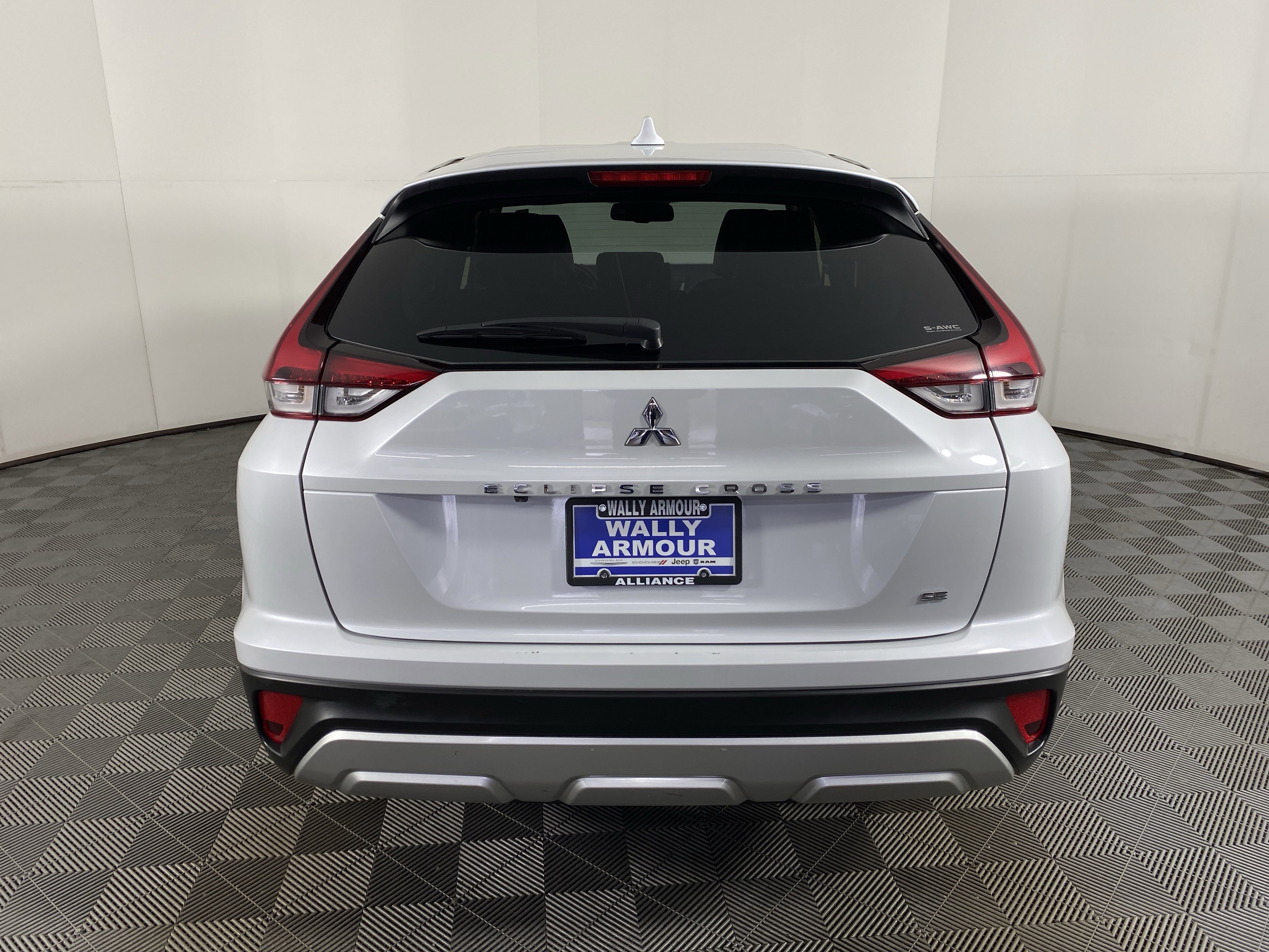 Used 2024 Mitsubishi Eclipse Cross SE image 9