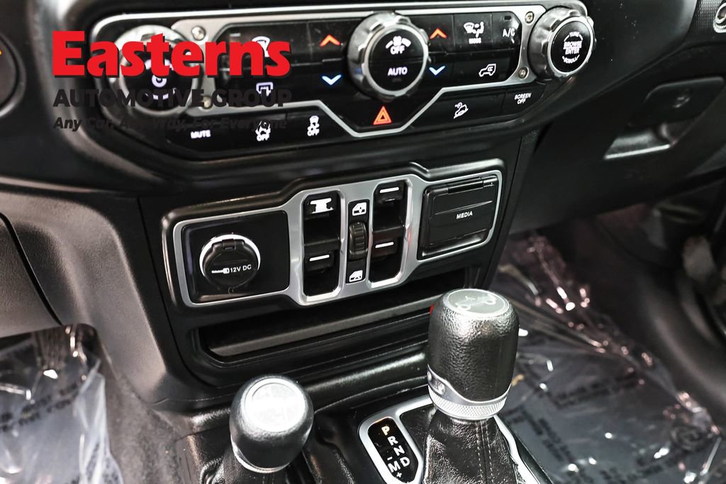 Used 2018 Jeep Wrangler Unlimited Sport S image 21