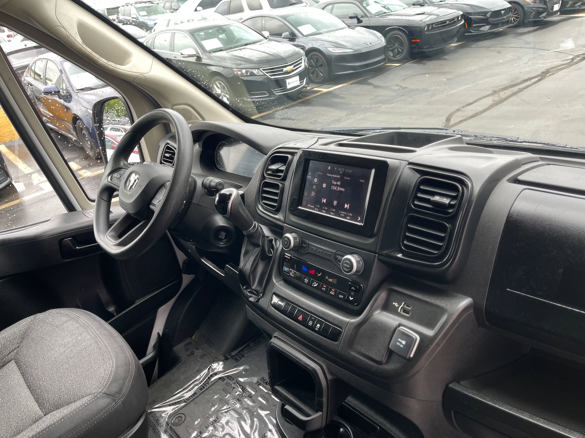 Used 2022 RAM ProMaster 2500 FWD image 16