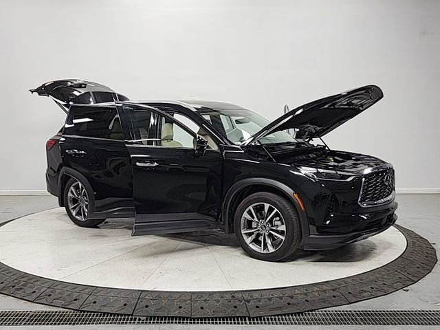 Used 2025 INFINITI QX60 Luxe w/ Cargo Package image 9
