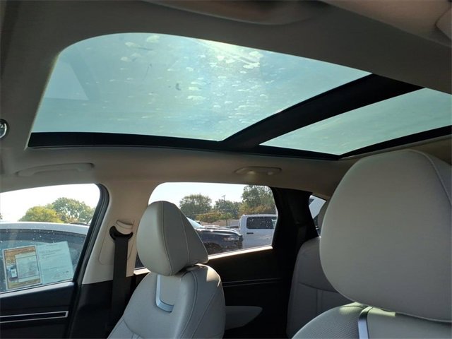 Used 2024 Hyundai Tucson Limited image 11