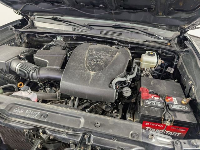 Used 2021 Toyota Tacoma TRD Off-Road w/ Technology Package image 34