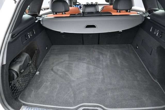 Used 2024 Mercedes-Benz GLC 300 image 26