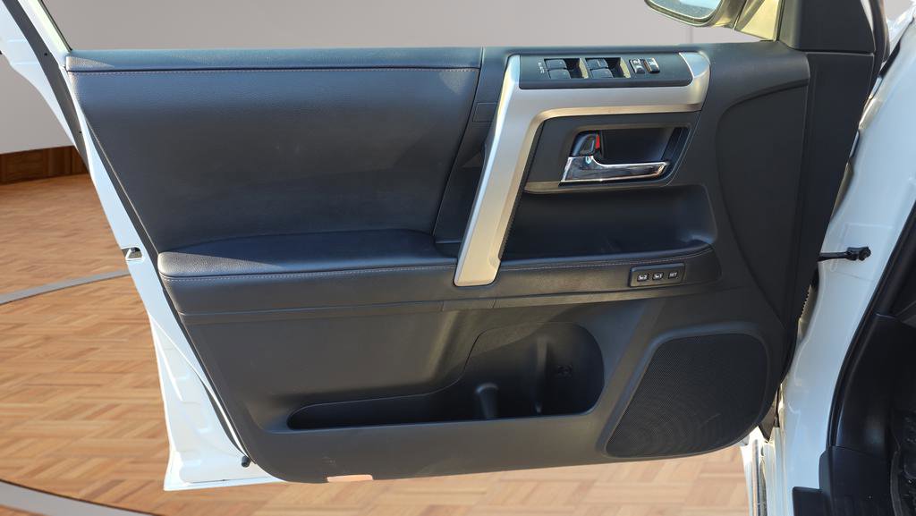 Used 2022 Toyota 4Runner Limited image 9