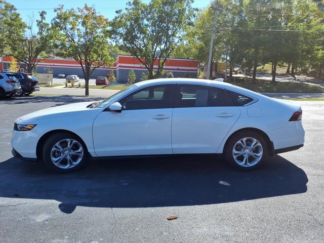 Used 2023 Honda Accord LX image 17
