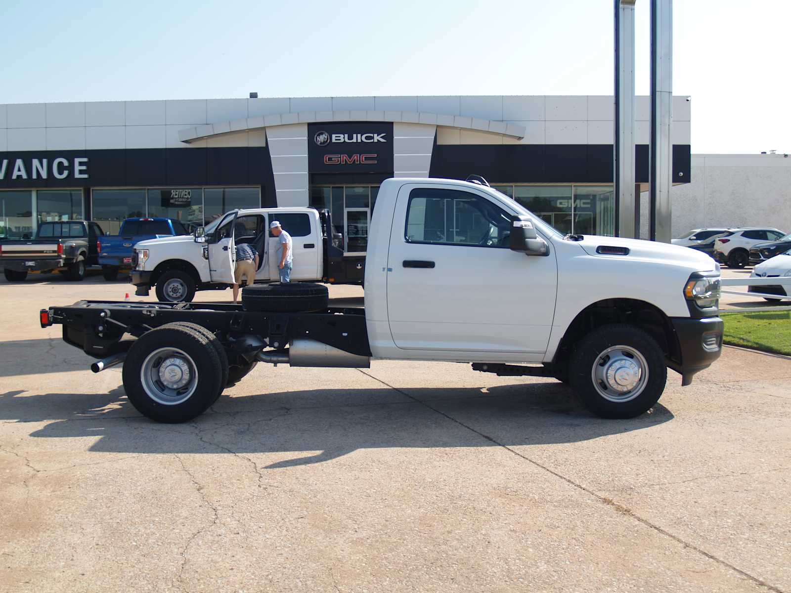 Used 2024 RAM 3500 Tradesman RWD image 11