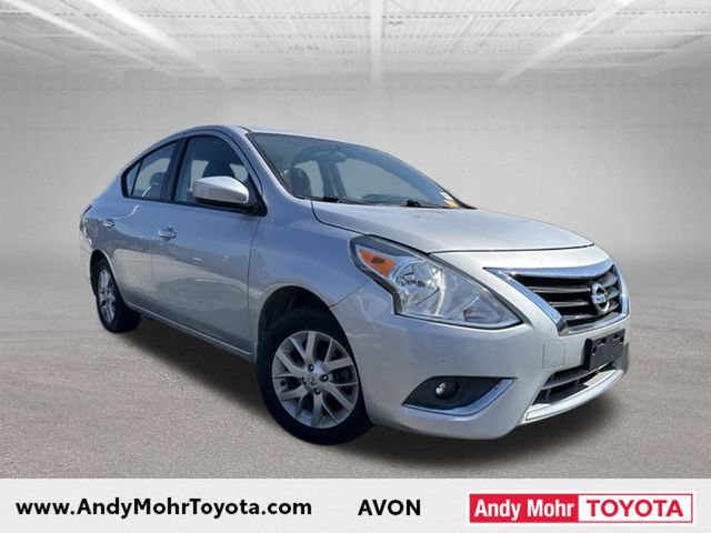 Used 2017 Nissan Versa SV w/ SV Special Edition Package FWD image 1