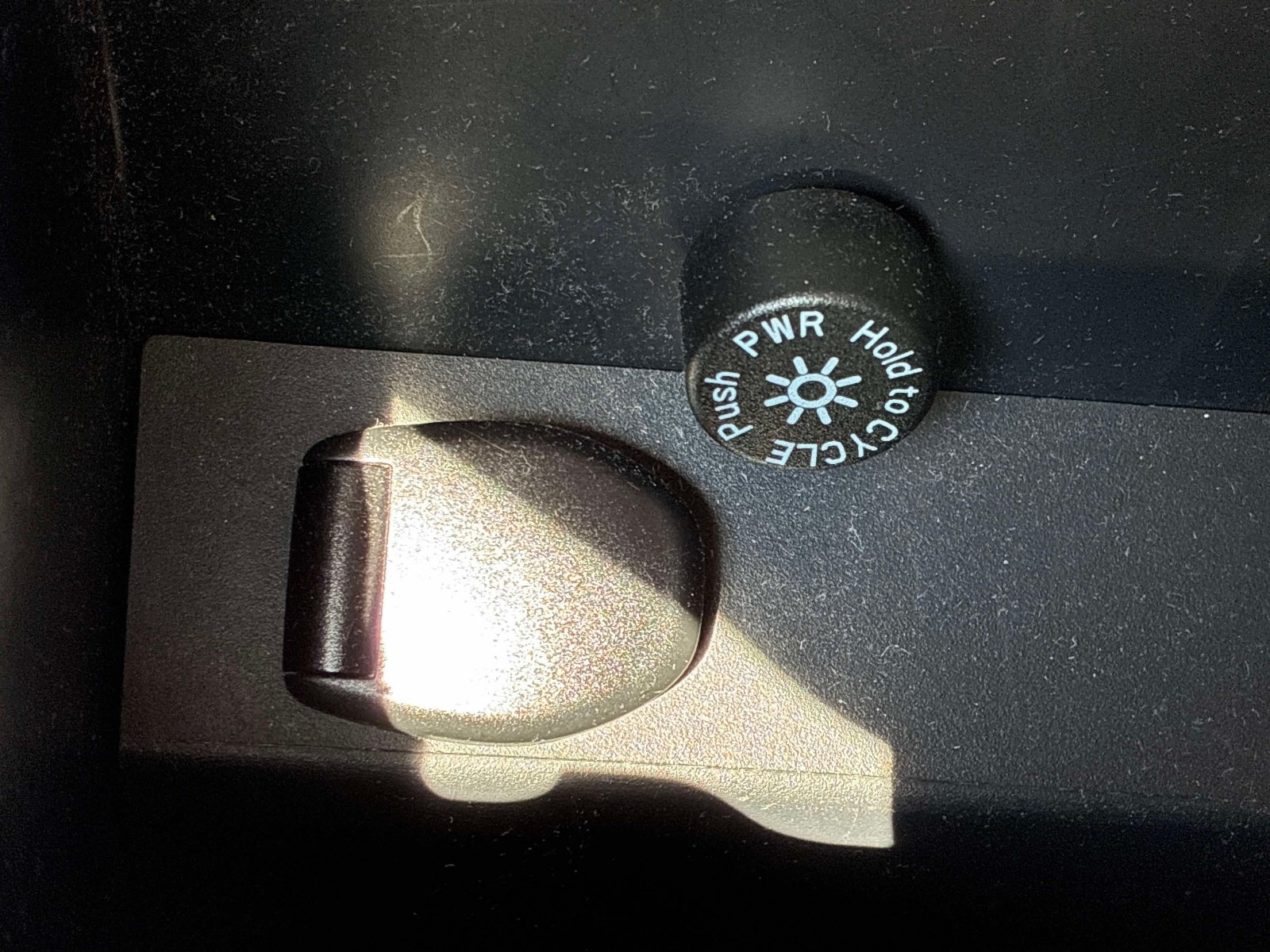 Used 2014 Nissan Sentra SR w/ Electronics Package FWD image 15