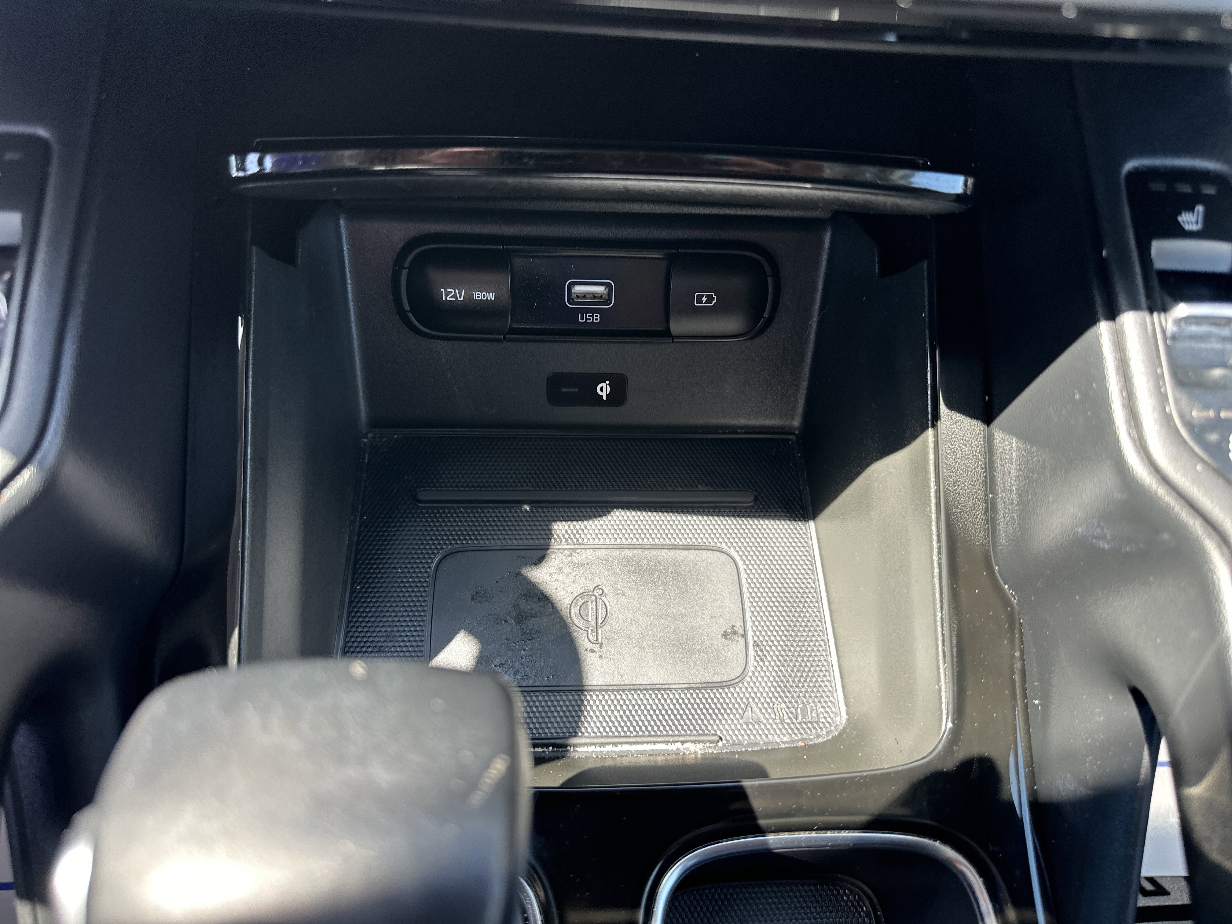 Used 2022 Kia Telluride SX w/ SX Prestige Package AWD/4WD image 16