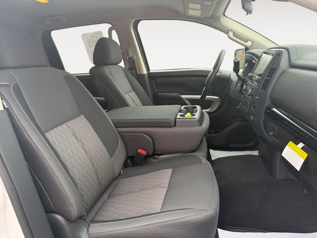 Used 2024 Nissan Titan SV w/ Accessory Utility Package image 28